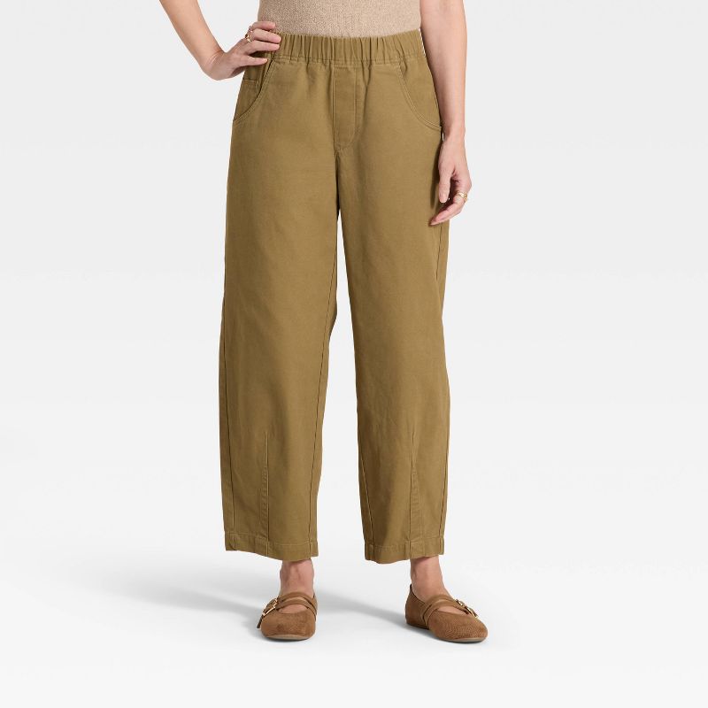 Women's Mid-Rise Barrel Leg Pull-On Pants - Universal Thread™ Olive Green S