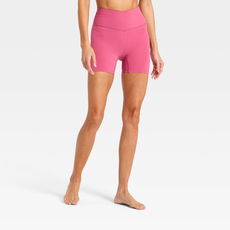 Women's Everyday Soft Ultra High-Rise Cossover Bike Shorts 5" - All In Motion Dark Mauve L